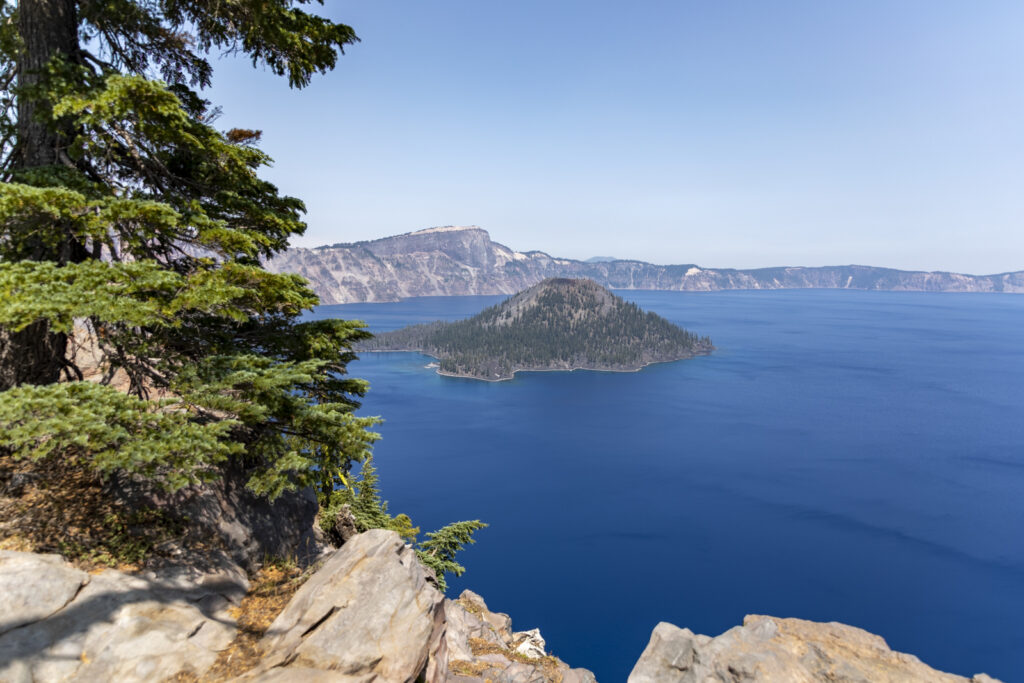 Image of Crater Lake National Park on a clear day